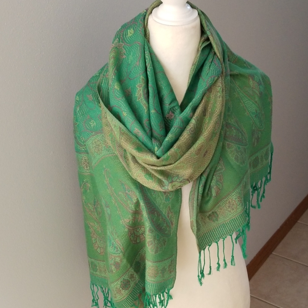 Cashmere pashmina scarf/wrap